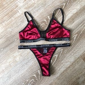 LOUNGE UNDERWEAR RED SET